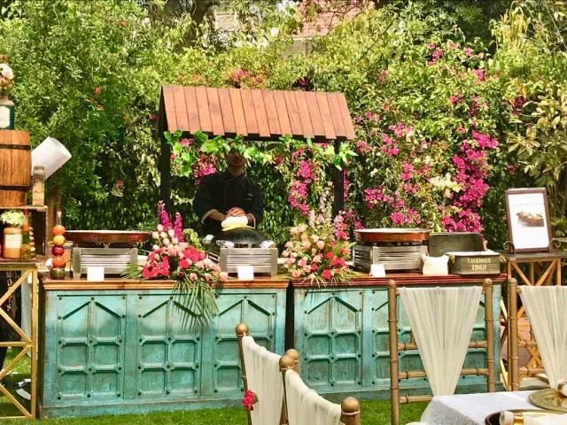 Moets Club Class Catering - 6