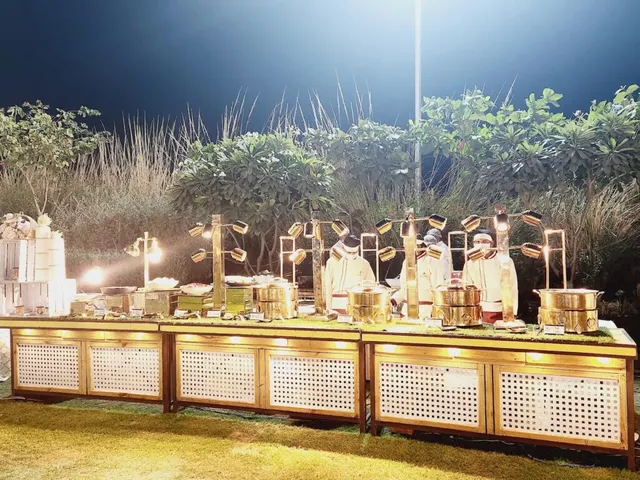 Hot kitchen Outdoor Catering - 3