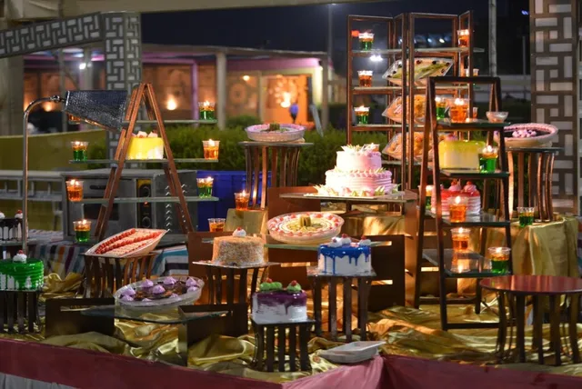 Real Paprika Outdoor Catering Services - 6