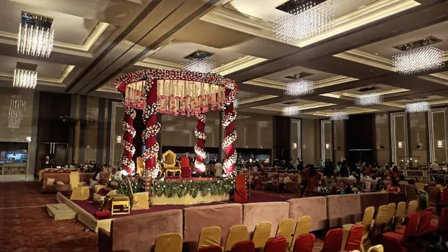 Jade Luxury Banquets Ahmedabad - 5