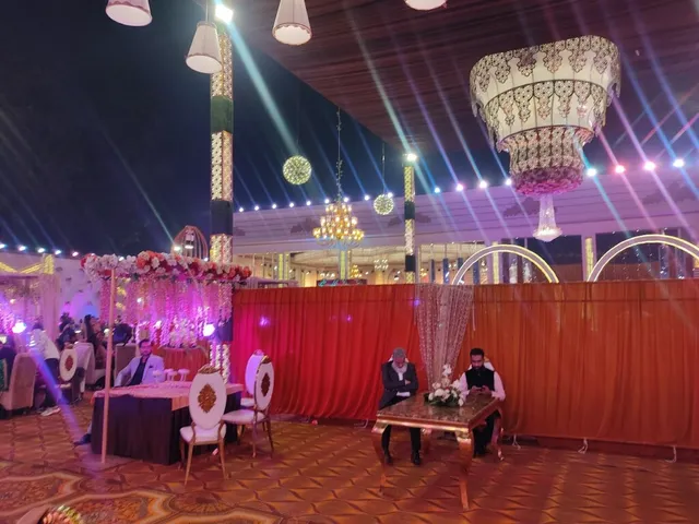 Moti Mahal Lawn by Royal Cafe - 2