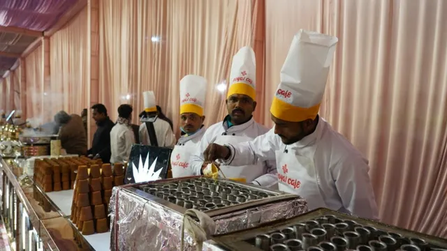 Moti Mahal Lawn by Royal Cafe - 4