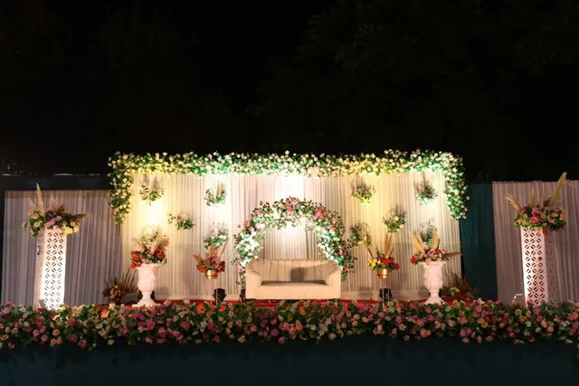 A -One Tent House - 6