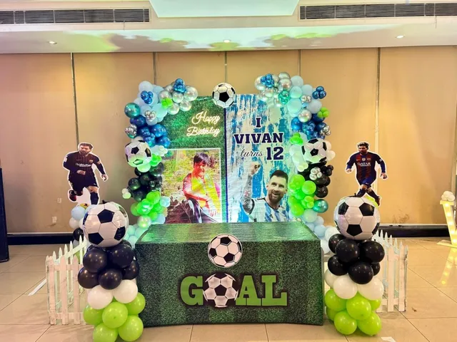 TOY Jungle Balloon Decoration - Catering and Event Planning services in Greater Noida West - 2