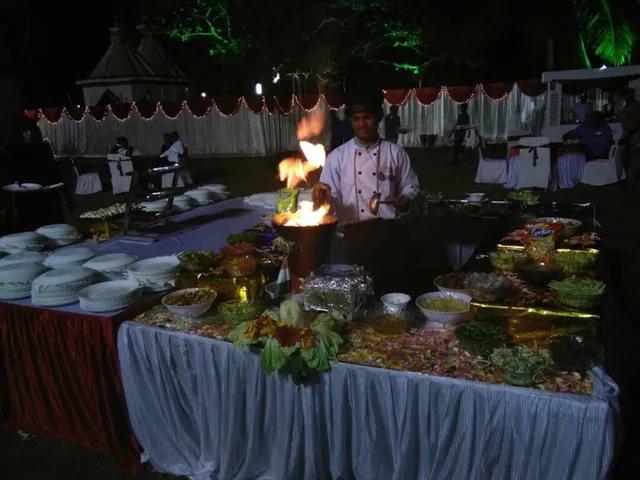 Tandoor Hot - Wedding, Corporate, Birthday Caterering in Bhubaneswar - 2