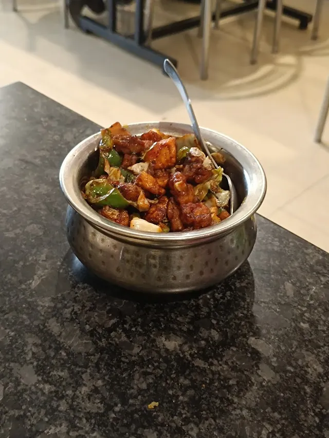 The Veggie Hub (Restaurant and Catering) - 2