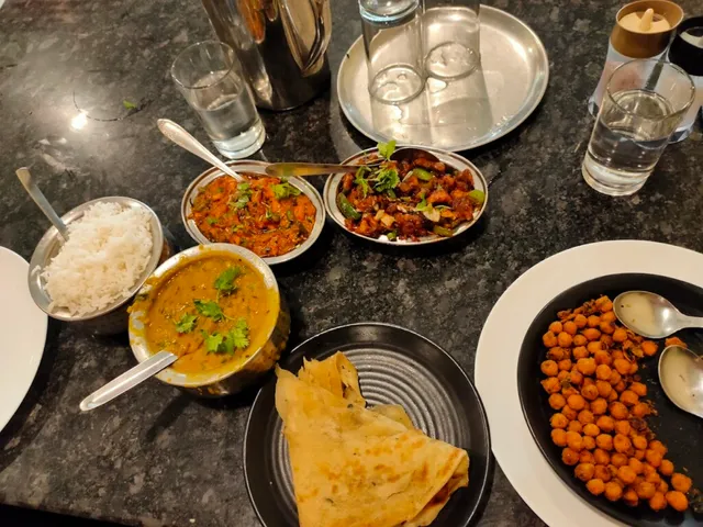 The Veggie Hub (Restaurant and Catering) - 5