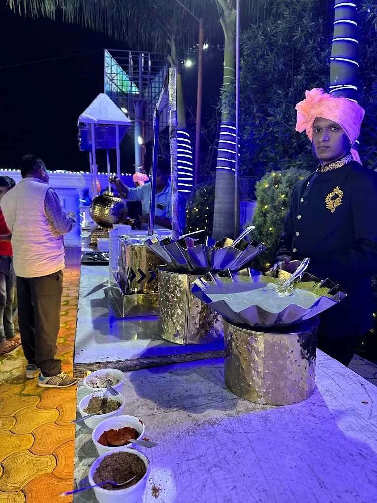 Shri Balaji Traders & Caterers