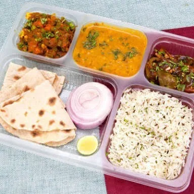 Everest Tiffin Service - 5