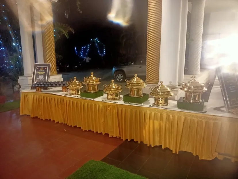 Salt on leaf catering services