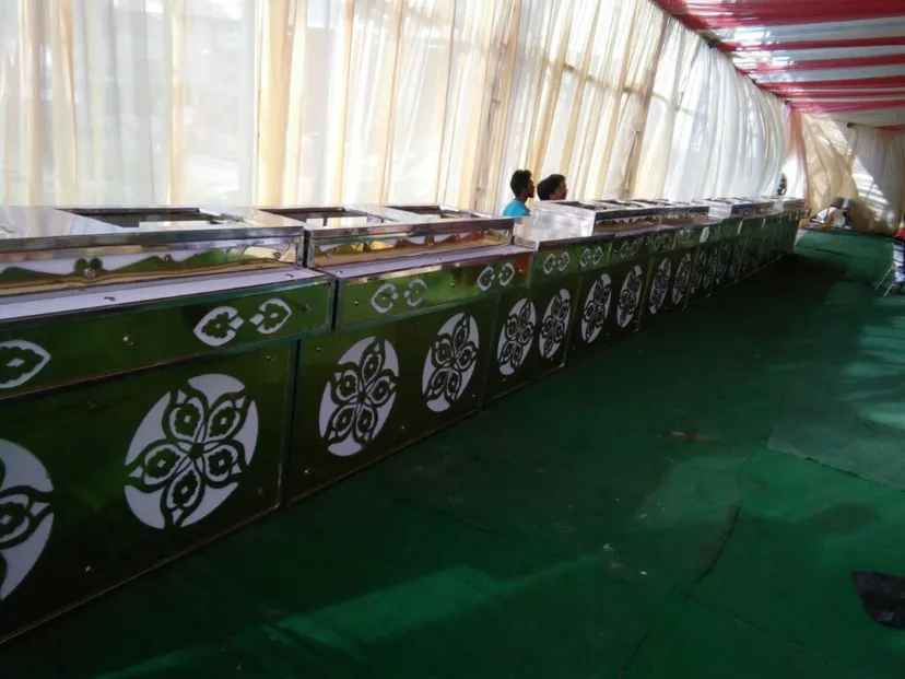 HUNGRY HERBS Caterers