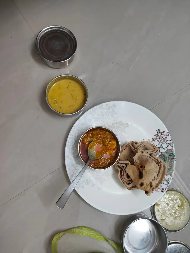 Lovely Tiffin Centre - 5