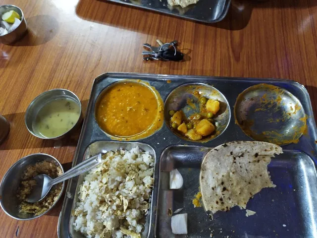 Lovely Tiffin Centre - 6