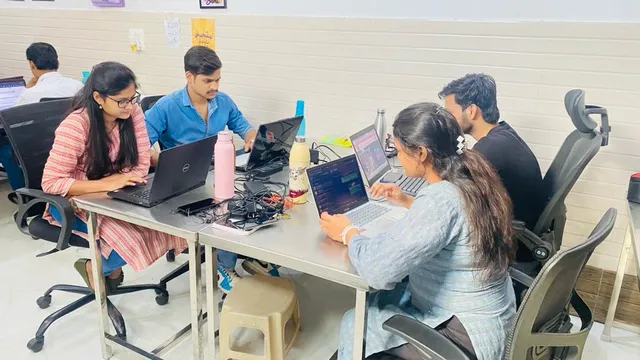 Marketute - Digital Marketing Training Institute in Agra | Best Academy Classes & Courses - 2