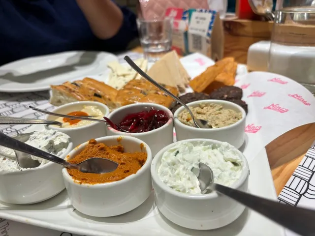 Nini's Kitchen - Vadodara - 4