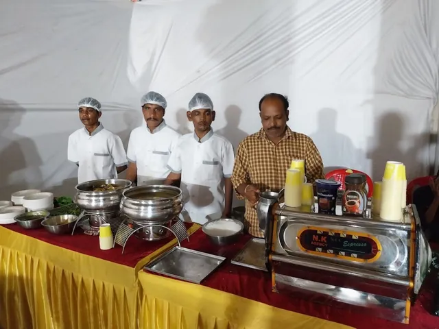 Saptashrungi caterers by Kulkarni bandhu - 4
