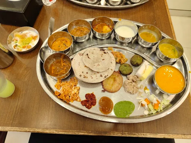 Mohanlal Ji Premium Veg Thali & Banquet | Best Veg thali restaurant in nashik | Banquet Hall In Nashik - 5