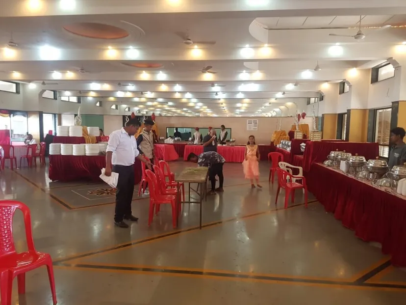 Muhurt Caterers (Caterers in Nashik)