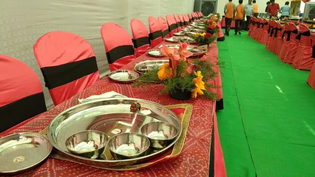 Suresh Maharaj Pande Caterers - 5
