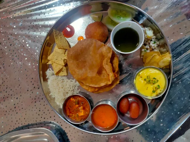 Catering Kitchen - 6