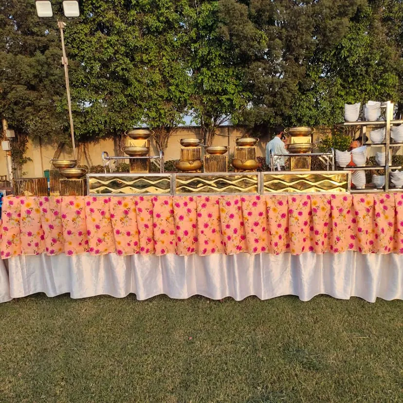 Shri charbhuja catrers