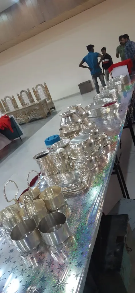 Lakhpati Caterers - 2