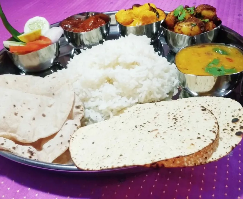 Mom's Rasoi & Catering services