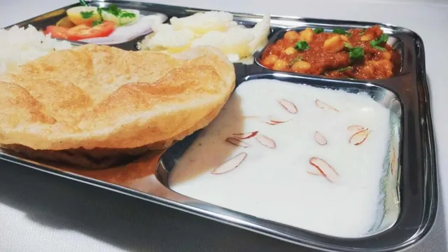 Mom's Rasoi & Catering services - 4