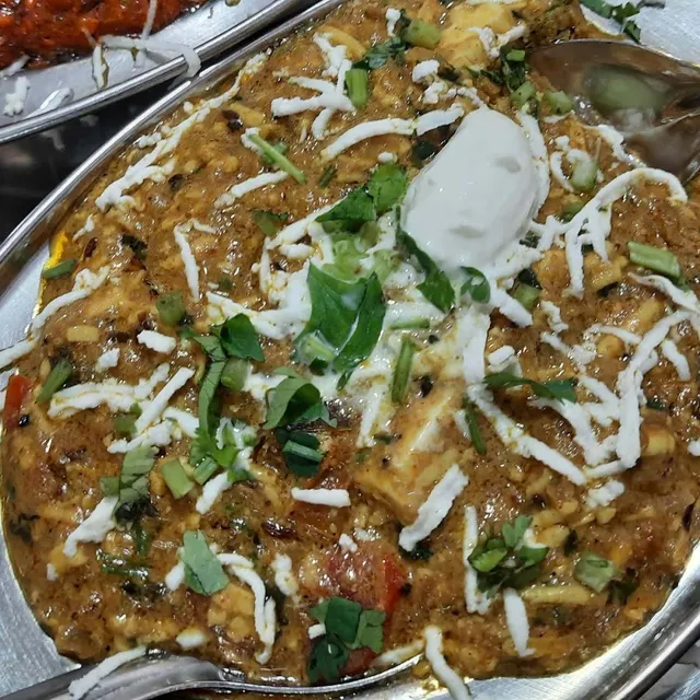 Dubey Ji Tiffin Centre - 4