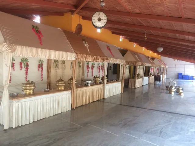 Famous Cook Catering - 2