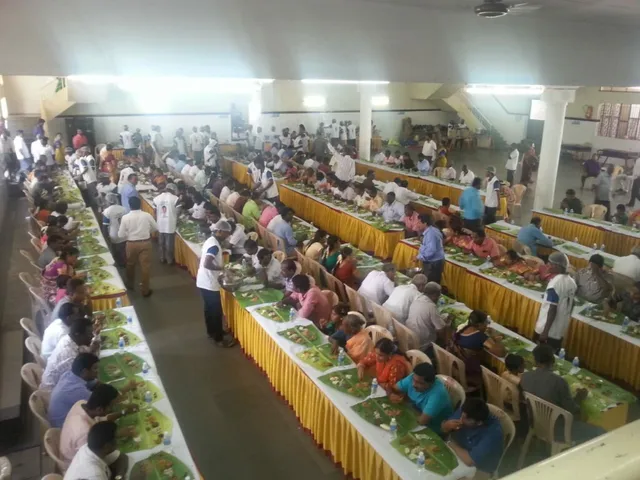 Eswaran the Nellai Catering Groups & Services - 6