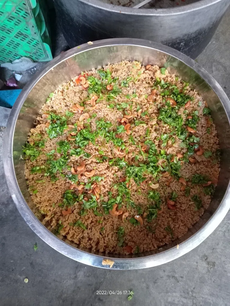 Chicken Rajeshwari G K Rajeshwari Catering | Lentlo