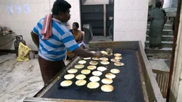 V.M CATERERS - Wedding, Event Veg & Non veg Cooking Contractor Catering service Madurai - 2