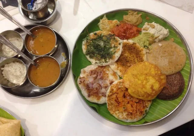 Thai Meenakshi Hotel & Catering - 2