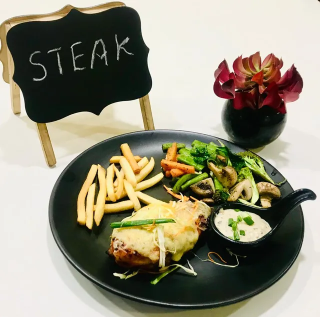 Waalai Aahar (Multi-cuisine Restaurant & Caterers) - 4