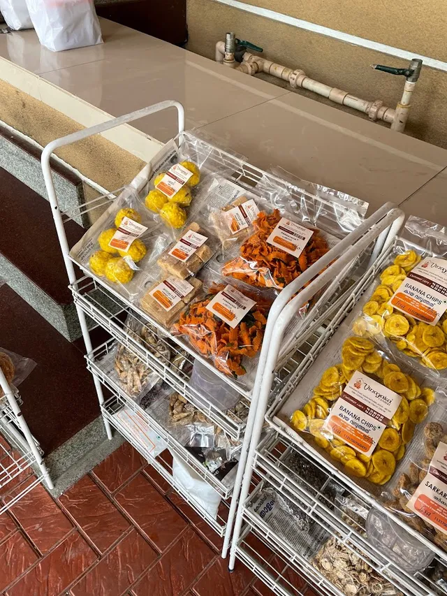 Vinayaka Caterers & KalyanaMandapam - 4