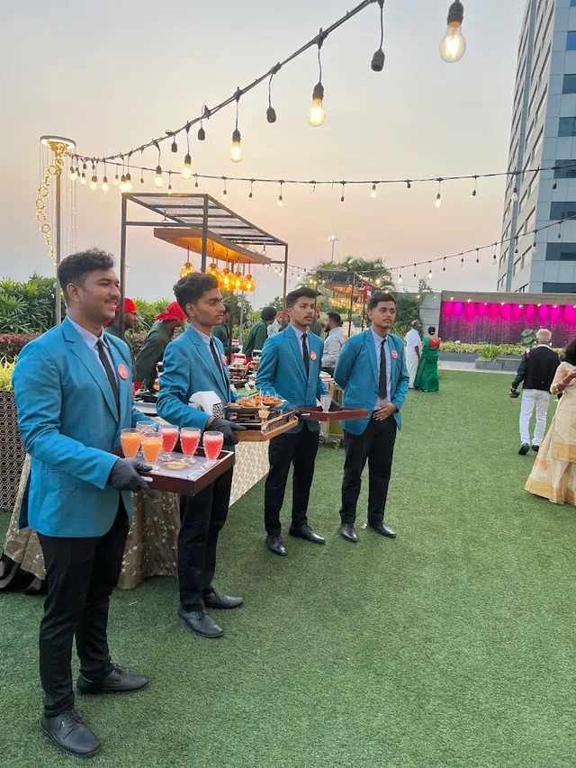 Royal Catering Service - 4