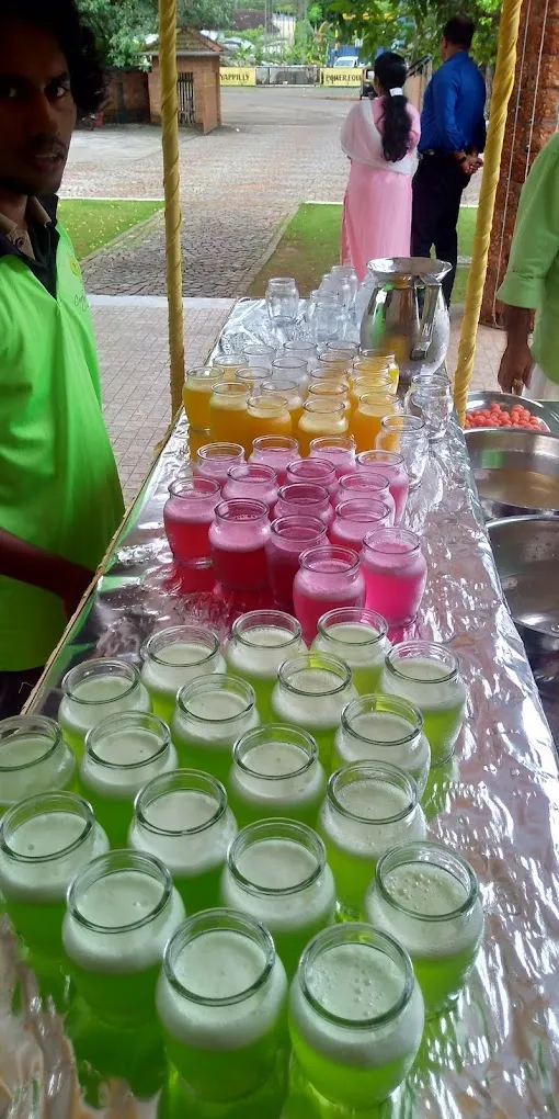 Curry Pot caters - 4