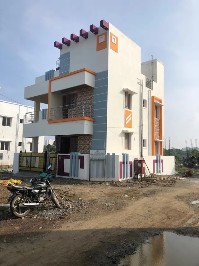 AGR CONSTRUCTIONS - 7