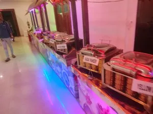 HOT FOOD CATERING ZONE - 16