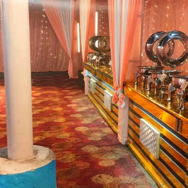 HOT FOOD CATERING ZONE - 22