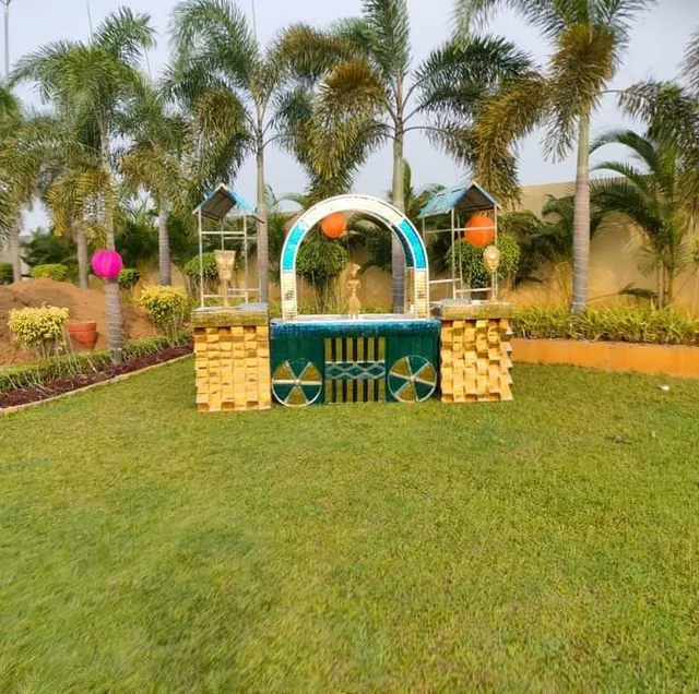 HOT FOOD CATERING ZONE - 27