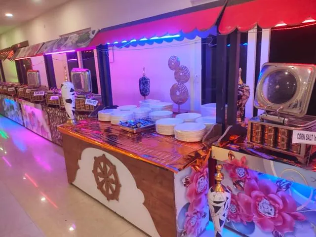 HOT FOOD CATERING ZONE - 43