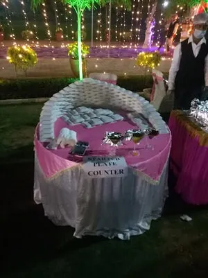 HOT FOOD CATERING ZONE - 68