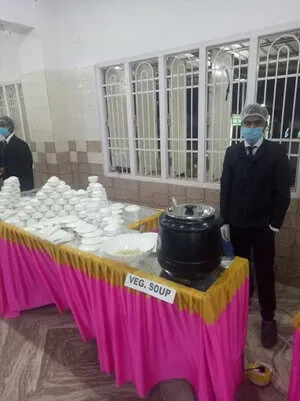 HOT FOOD CATERING ZONE - 77