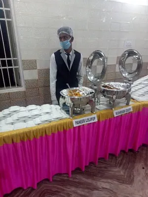 HOT FOOD CATERING ZONE - 78