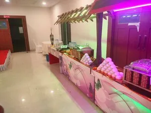 HOT FOOD CATERING ZONE - 82