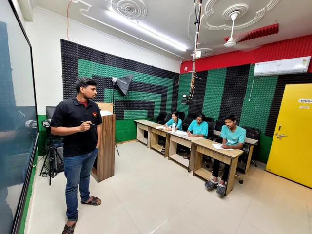 Eazily Learn with a Smile Coaching & Tuition Centre - 5