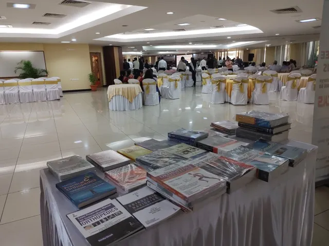 Doctor Cart Medical Book Store - 12