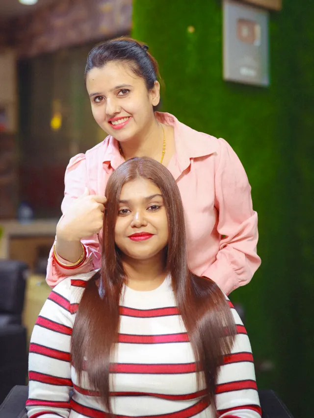 Falak Naaz Salon - 2